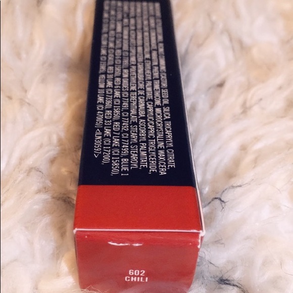 MAC Chili Lipstick - Picture 4 of 5
